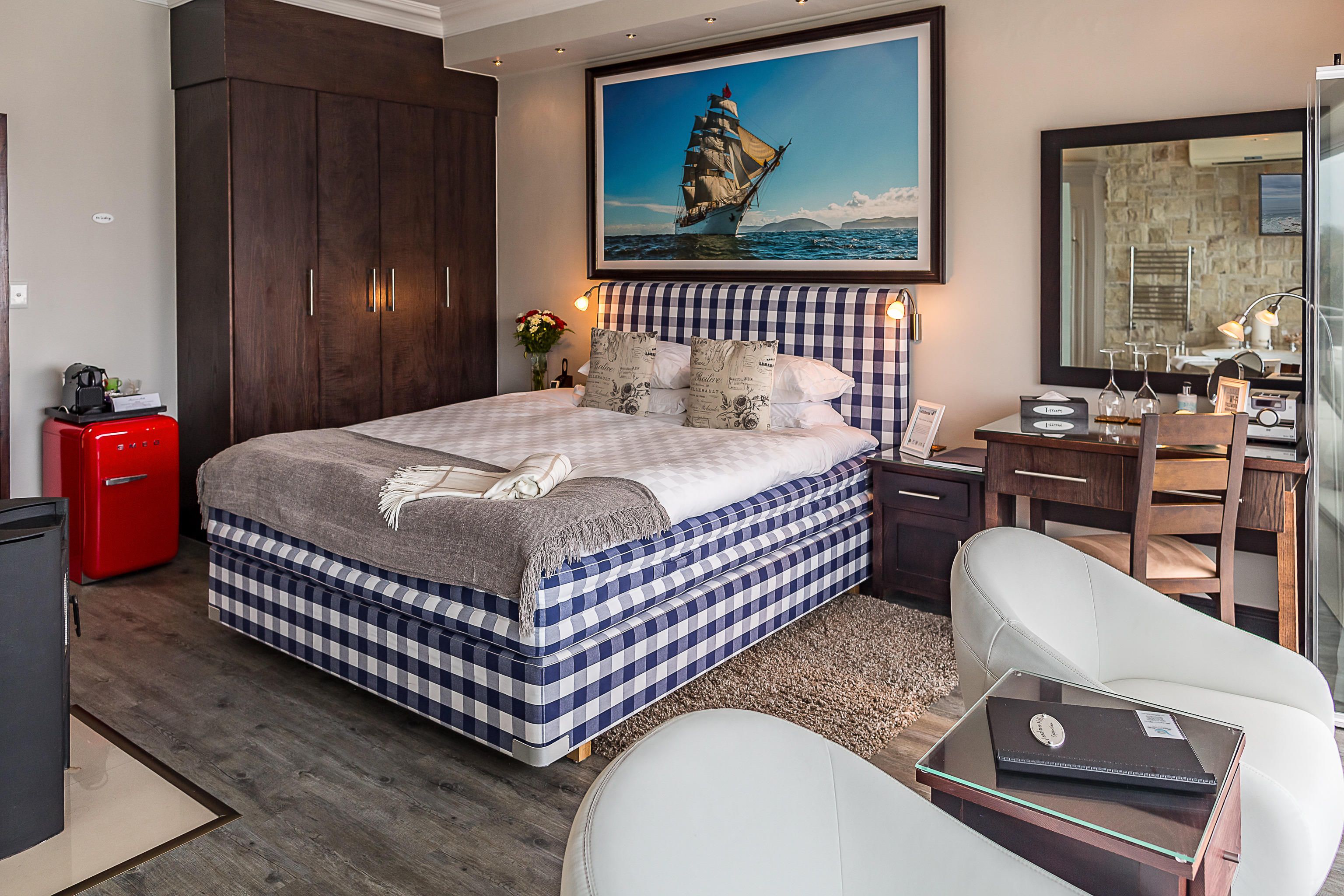 Captain's Junior Suite at Head Over Hills, Garden Route, South Africa (6 of 7)